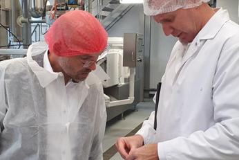 Besuch von WIGOS-Geschäftsführer Peter Vahrenkamp im DIL