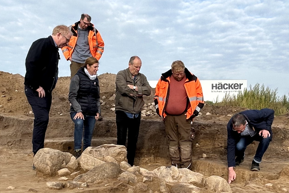 Nach den archäologischen Grabungen startet die oleg mit den Erschließungsarbeiten
