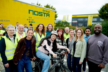 Toter Winkel und Co.: Fahrradtraining macht internationale Talente mobil